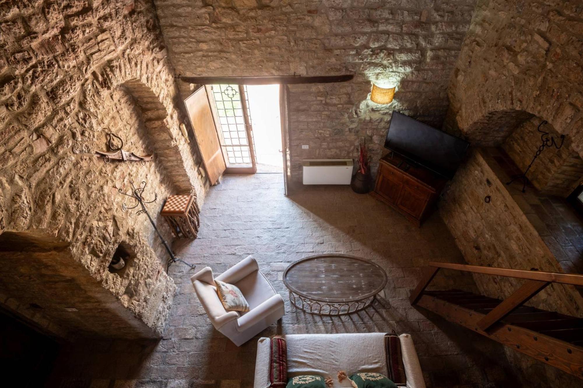Castello Valenzino Bed & Breakfast Antognola Exterior photo